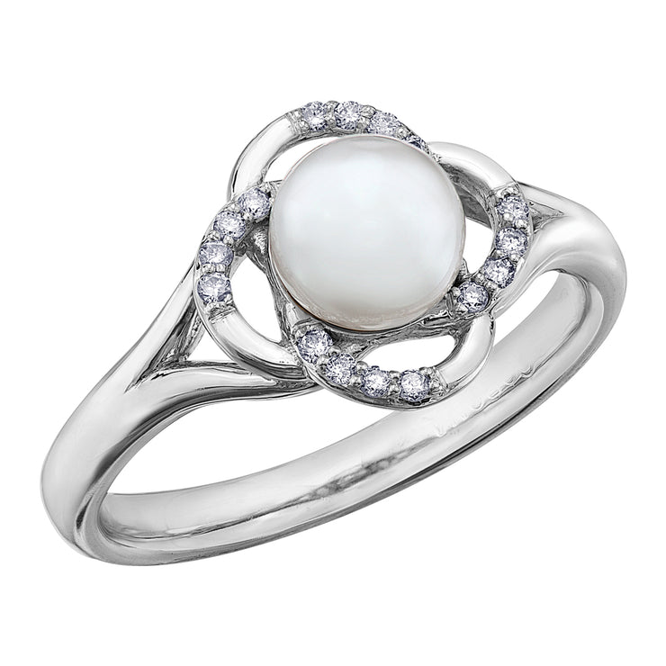 White Gold Diamond And Pearl Ring